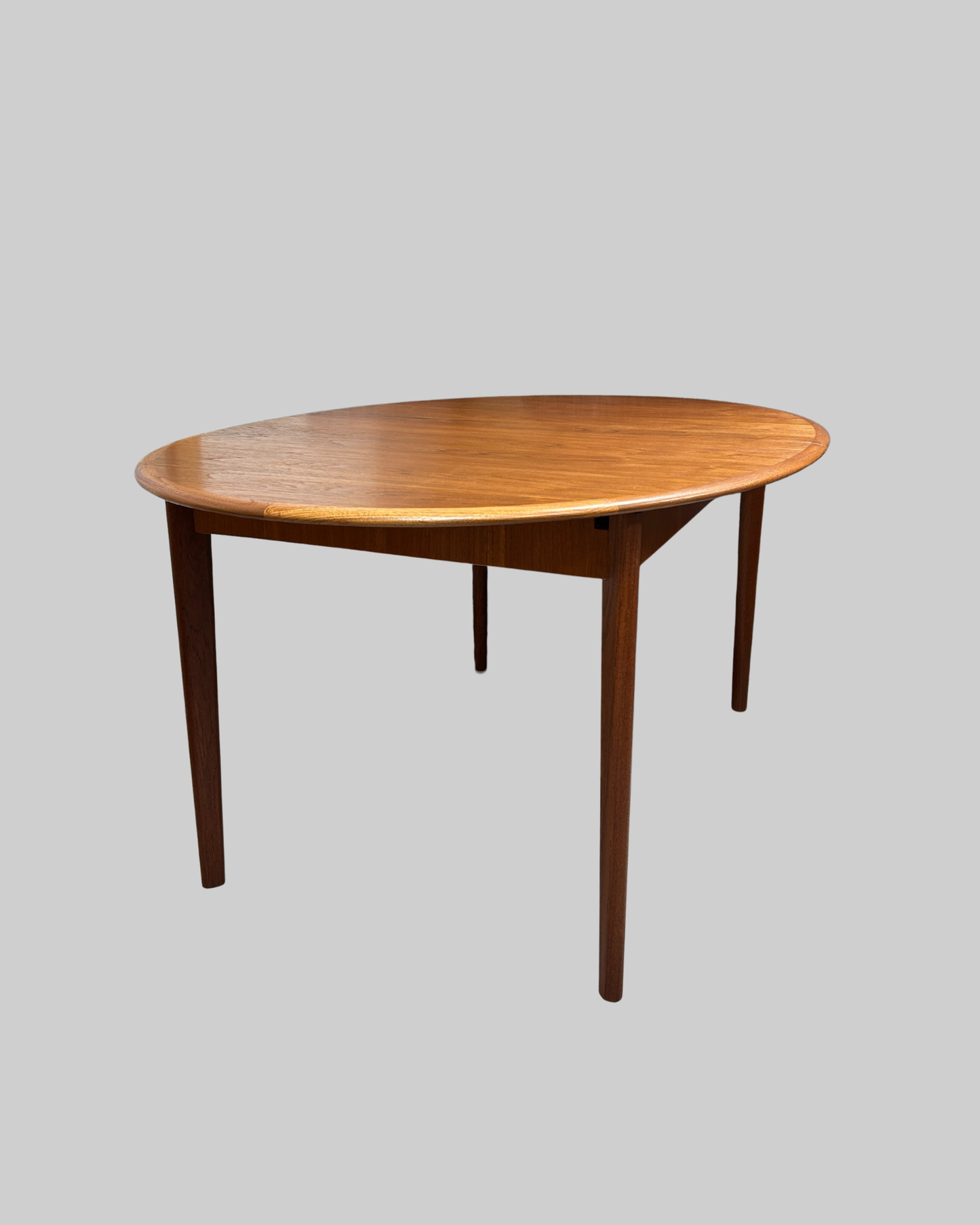 Trioh Extendable Teak Dining Table