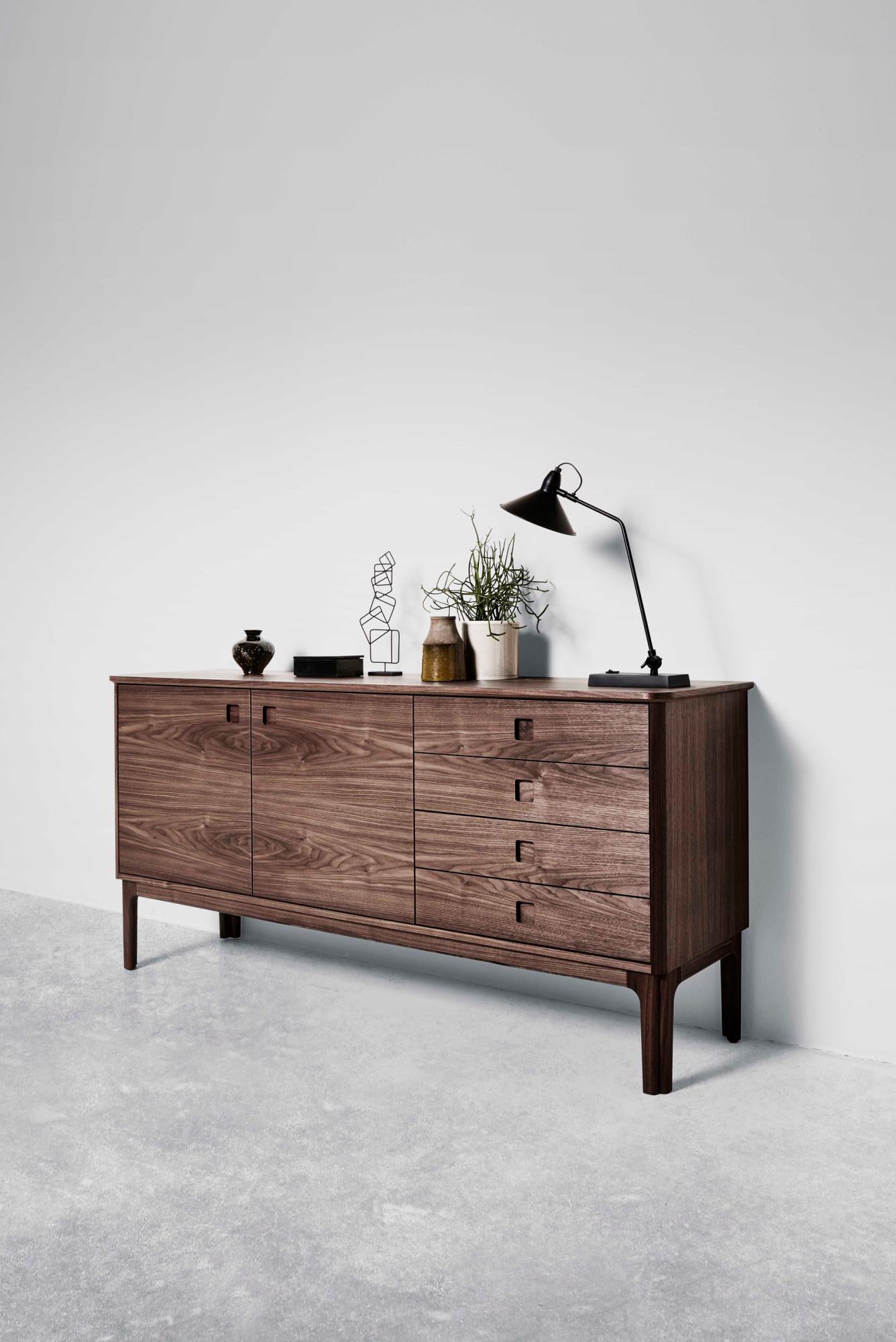 SM 300 Sideboard