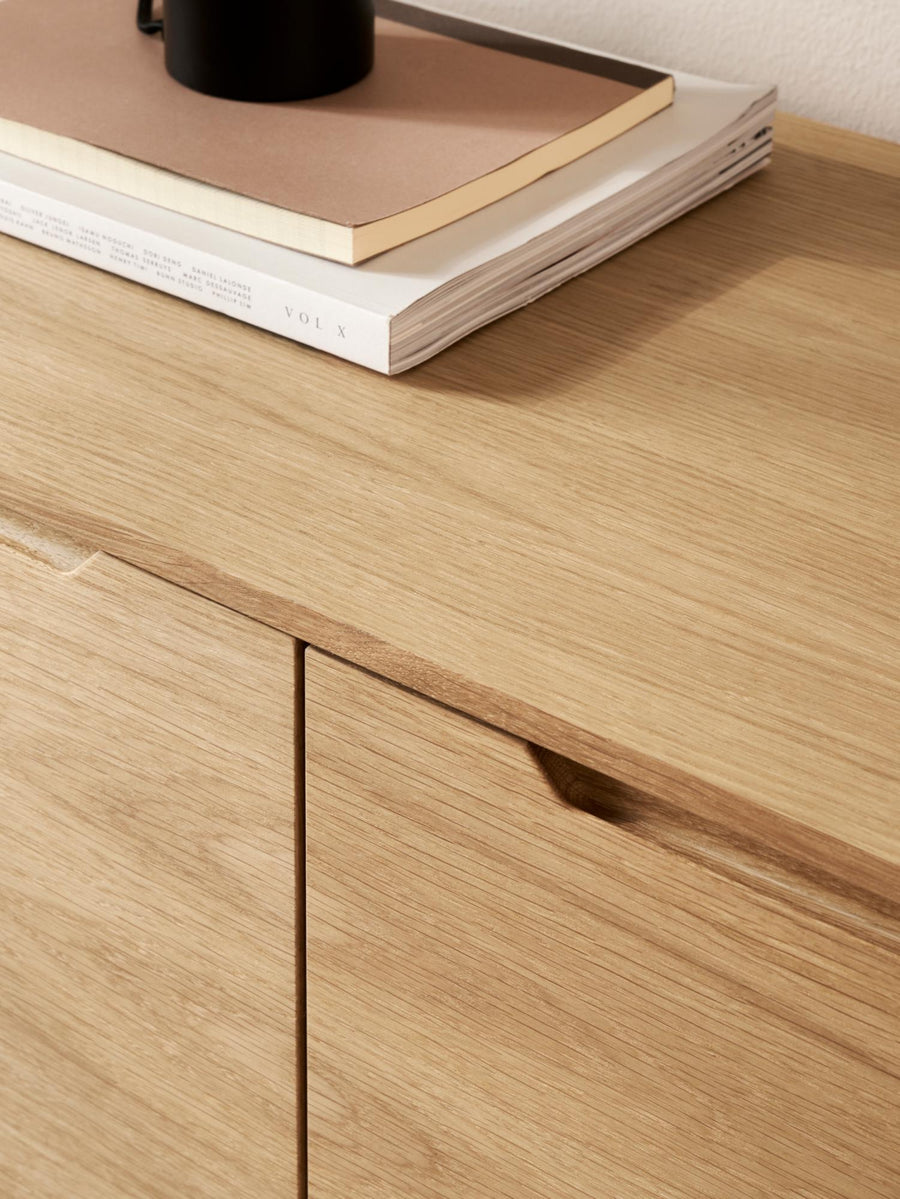 SM 304 Sideboard
