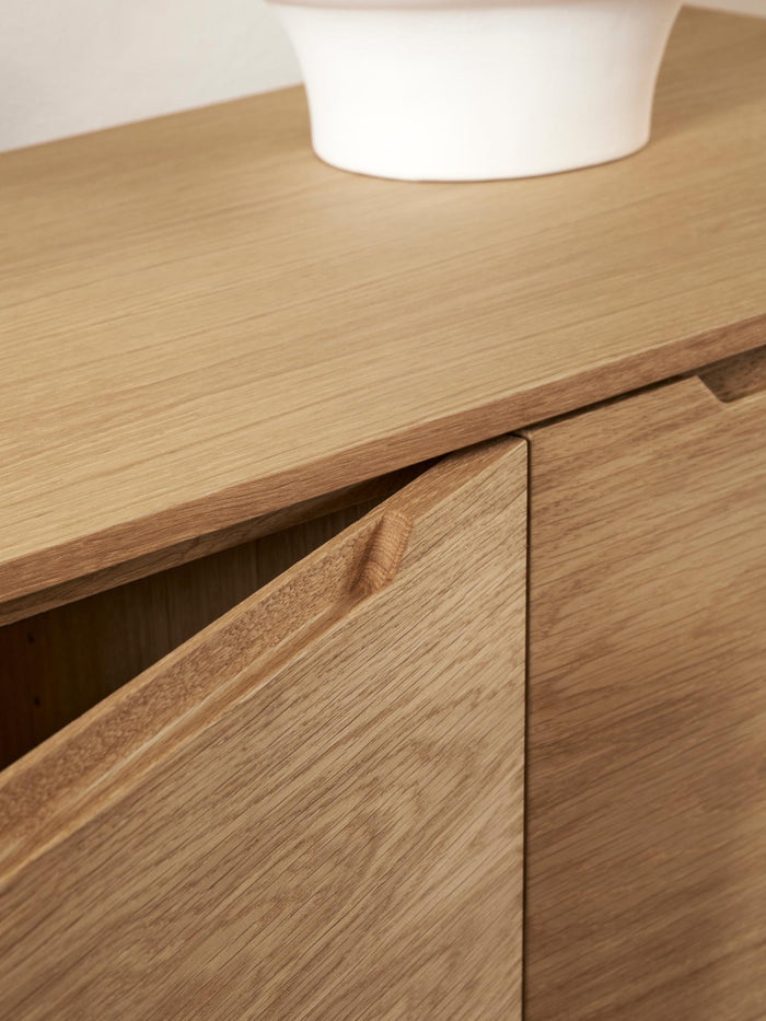 SM 304 Sideboard