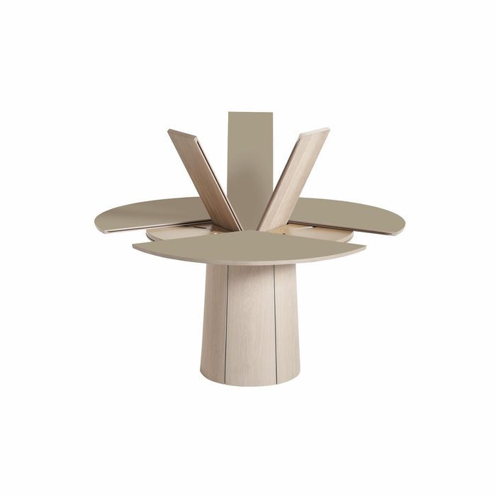 SM 33 Round Dining Table