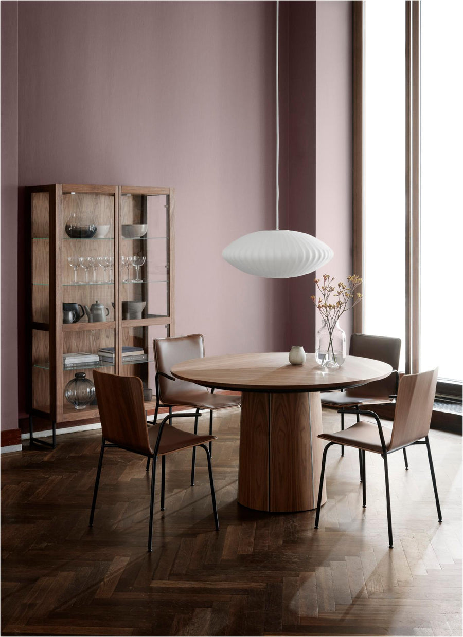 SM 33 Round Dining Table