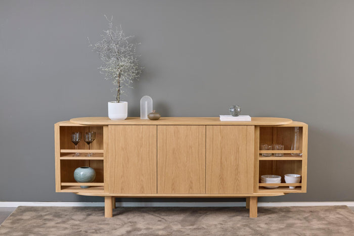 SM 543 Sideboard