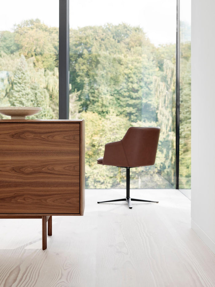 SM 544 Sideboard