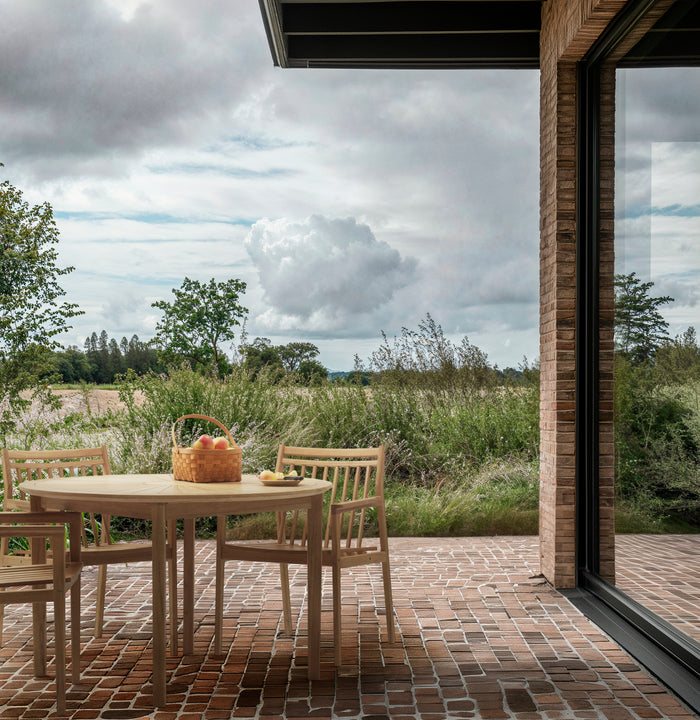 M27 Teak Round Garden Table