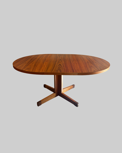 Chelsea Extendable Round Teak Dining Table