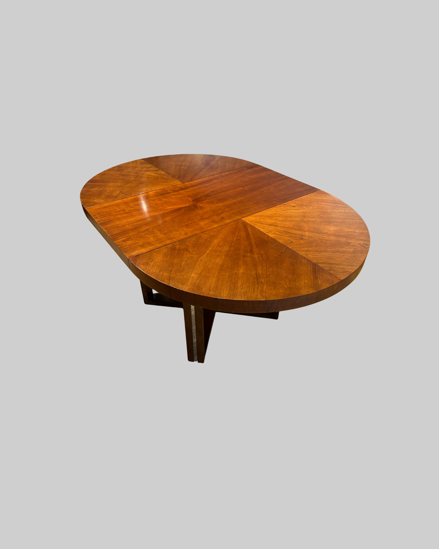 Mégantic Extendable Round Dining Table