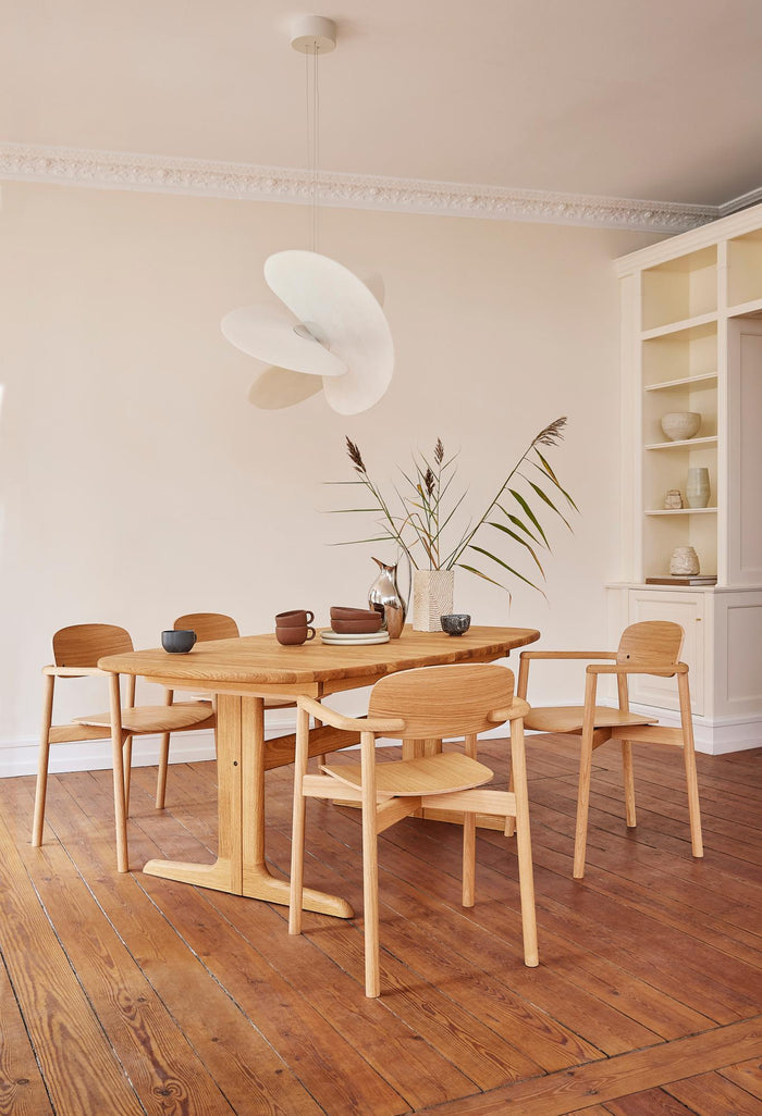 SM 842 Stackable Chair