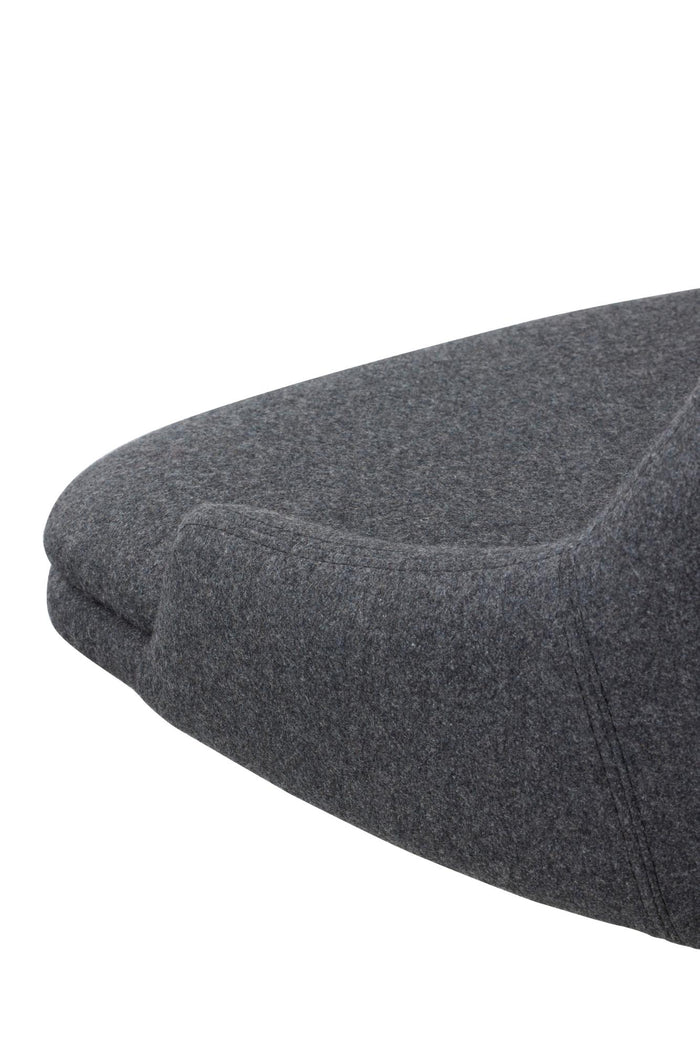 SM 815 Chair