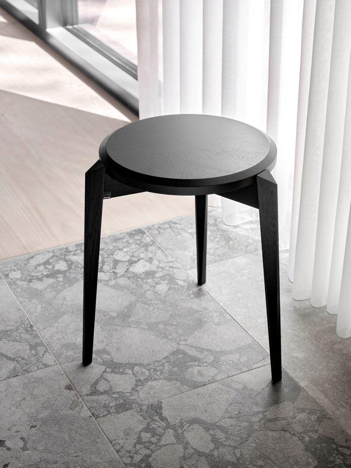 SM 840 Stool