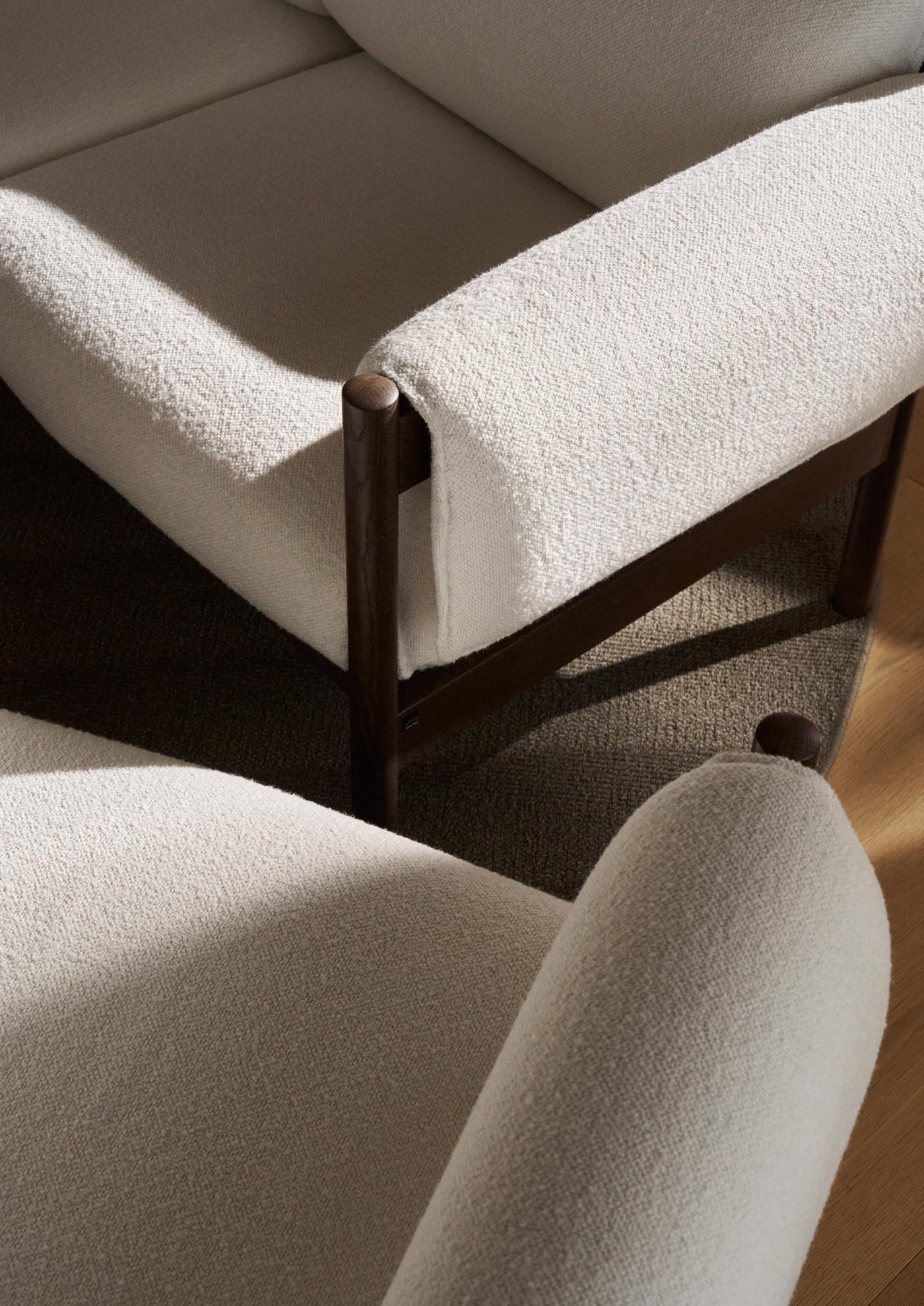 SM 851 Lounge Sofa