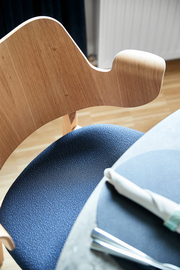 Gesture Dining Chair Pure
