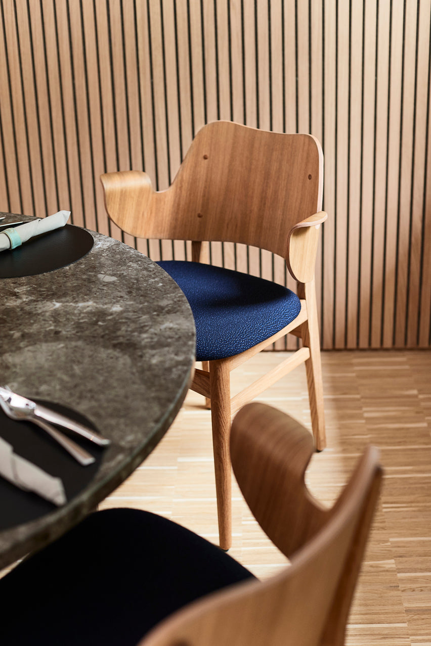 Gesture Dining Chair Pure