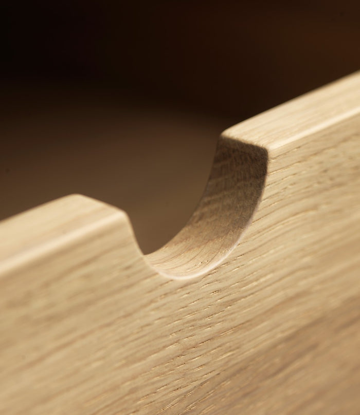 F24 Oak Bench