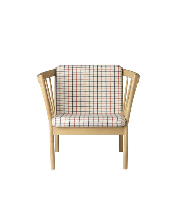 J146 Oak Armchair
