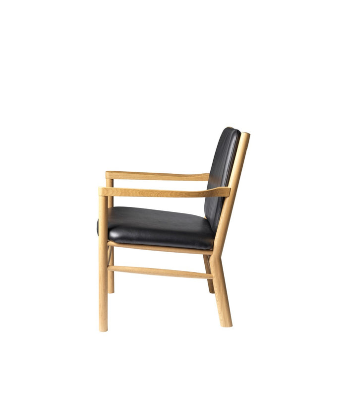 J147 Oak Armchair
