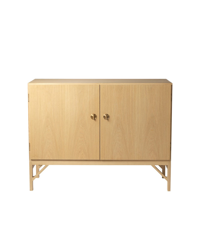 A232 Oak Sideboard