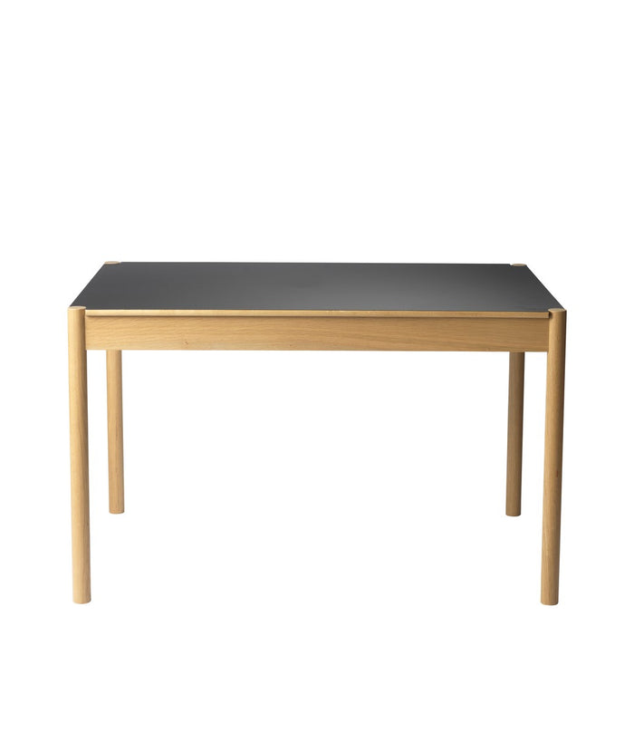 C44C Oak Dining Table