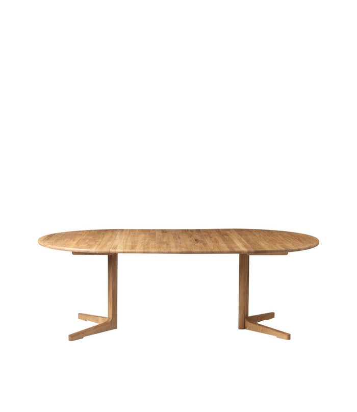 C69 Ry Oak Dining Table