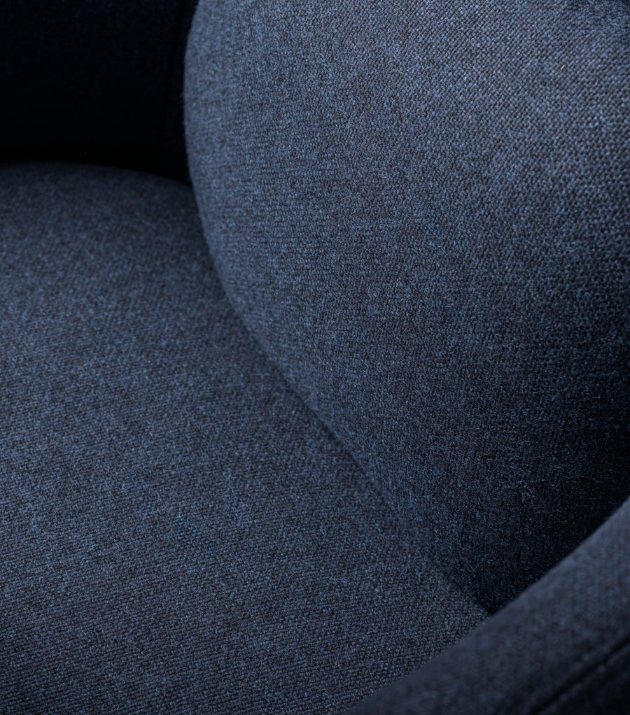 L35 Oak Wing Chair