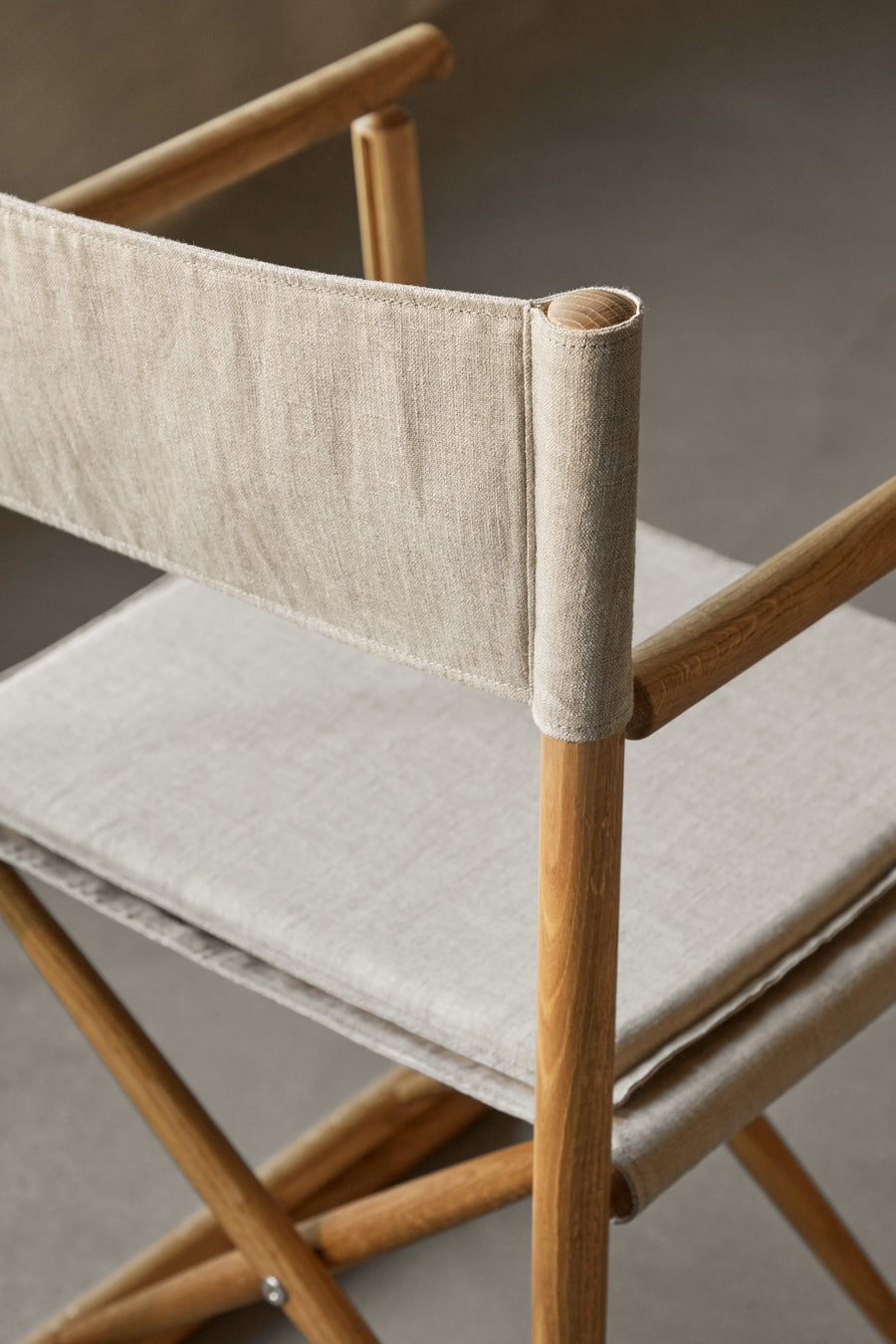 J138 Oak Dining Chair