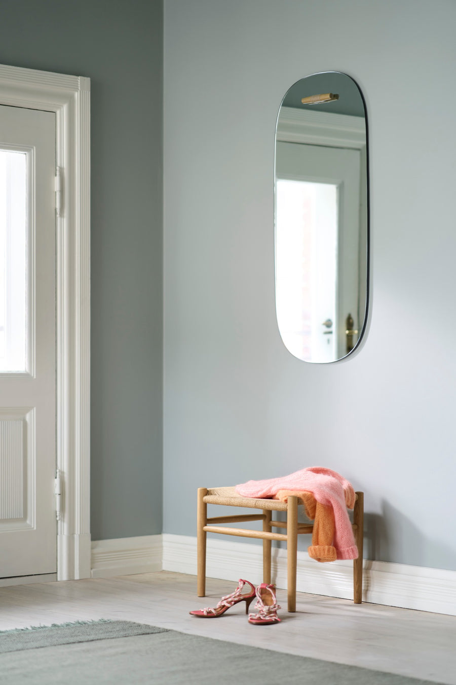 J83S Oak Stool