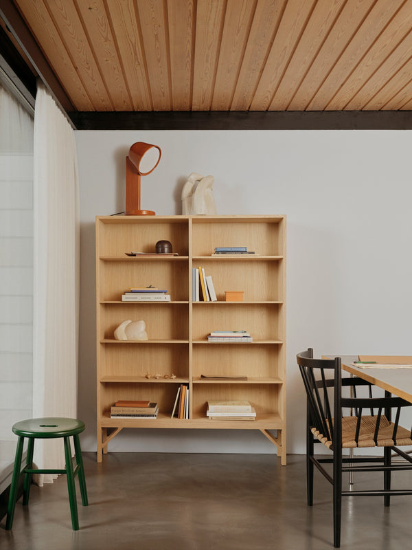 A154 Oak Shelving Unit