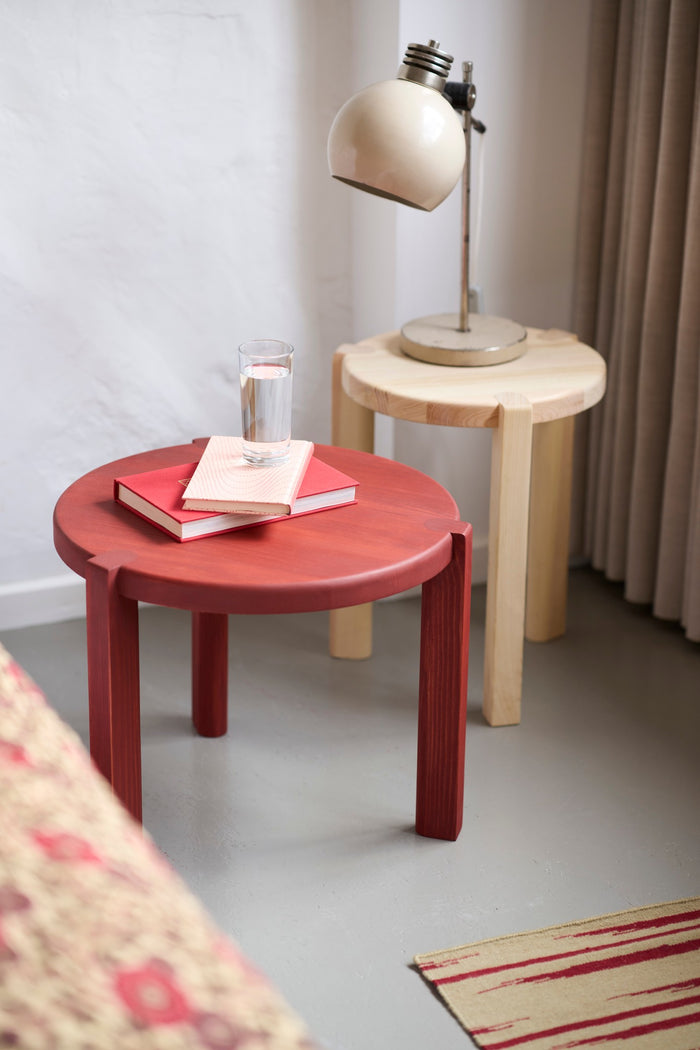 D108S Pine Side Table