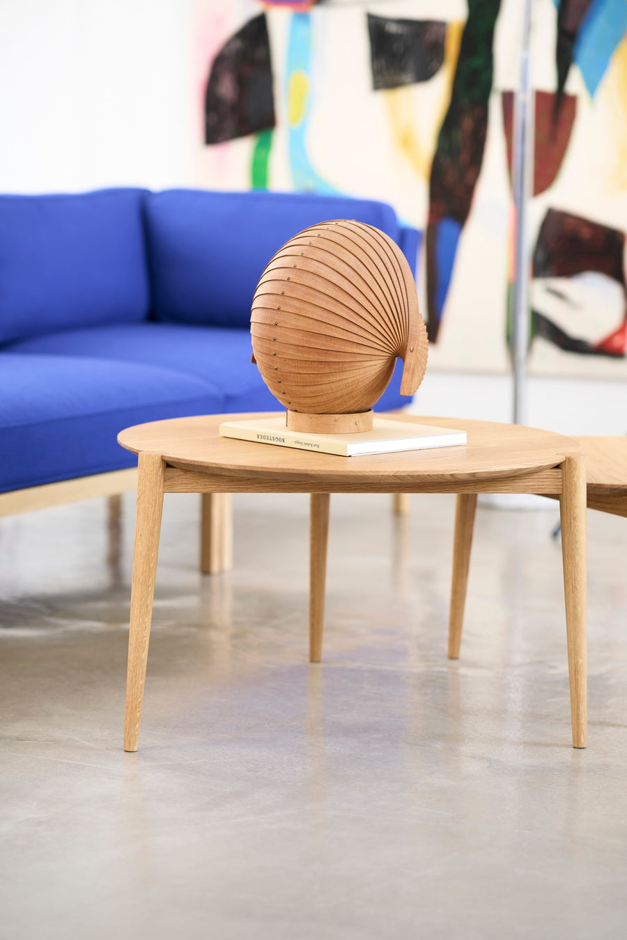 D102 Oak Round Coffee Table