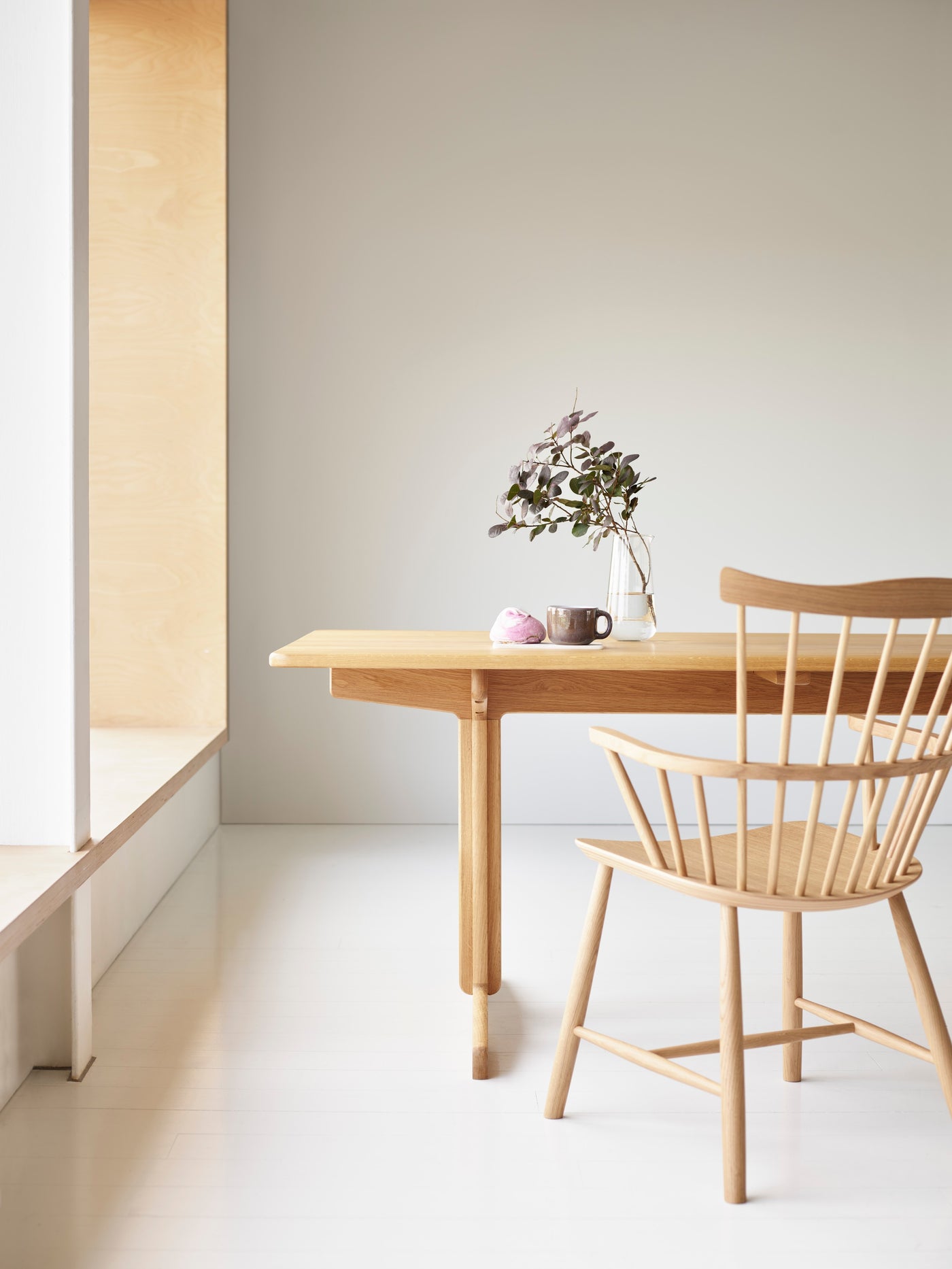 C64 Oak Shaker Dining Table