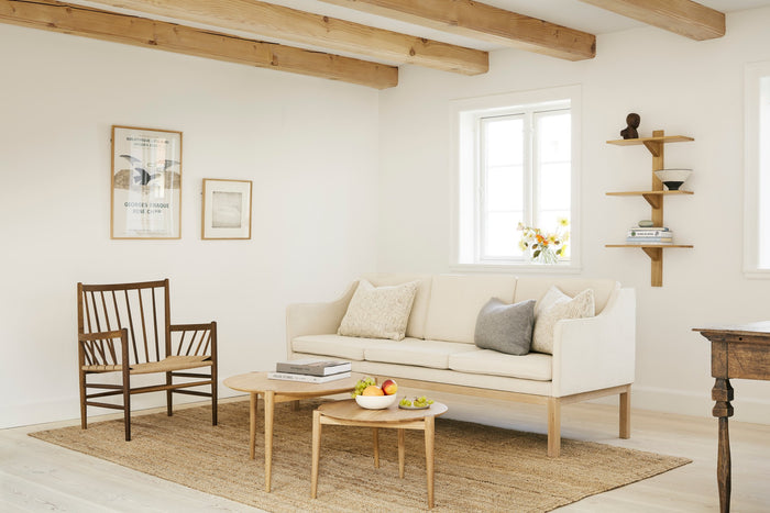 D102 Oak Round Coffee Table