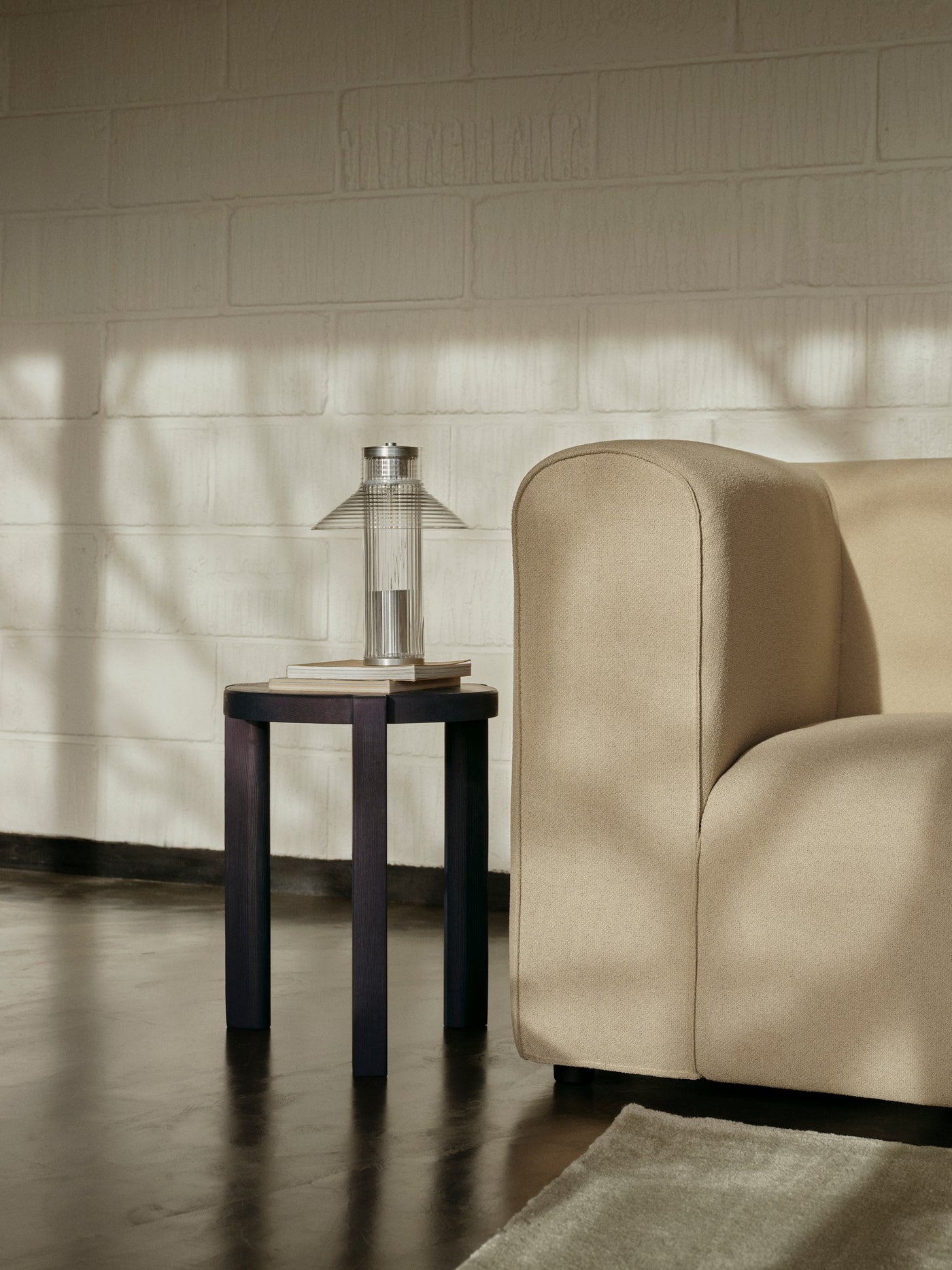 D108S Pine Side Table