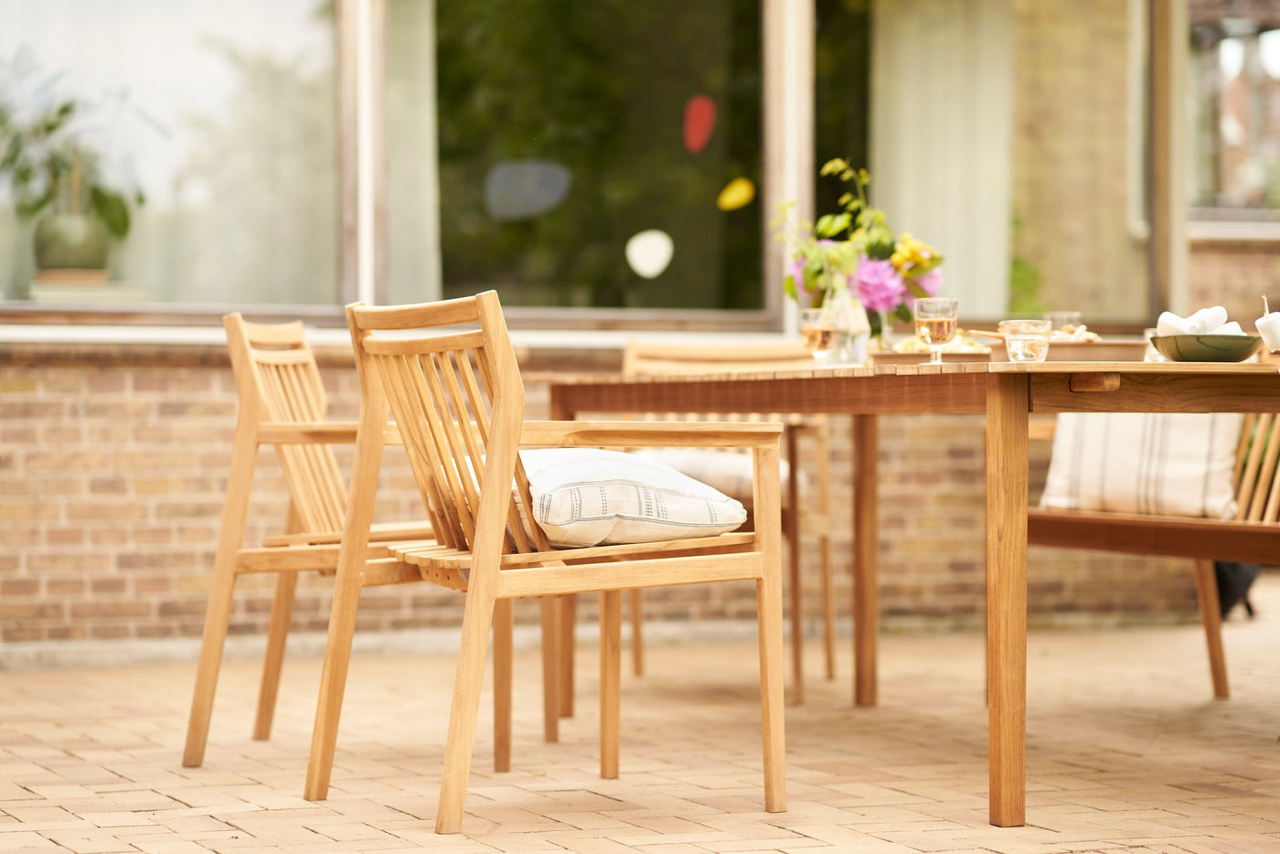 M1KD Teak Garden Chair
