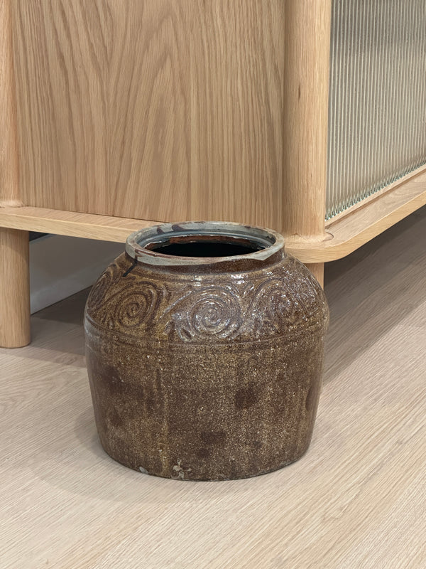 Nora Swirl Wave Vase