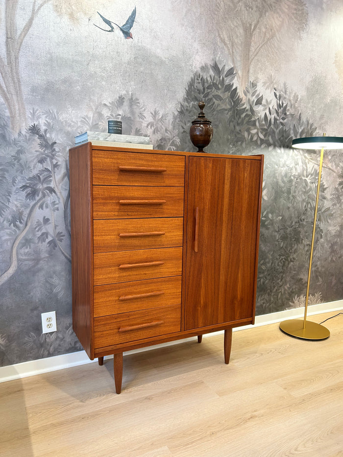 The Bradley Dresser