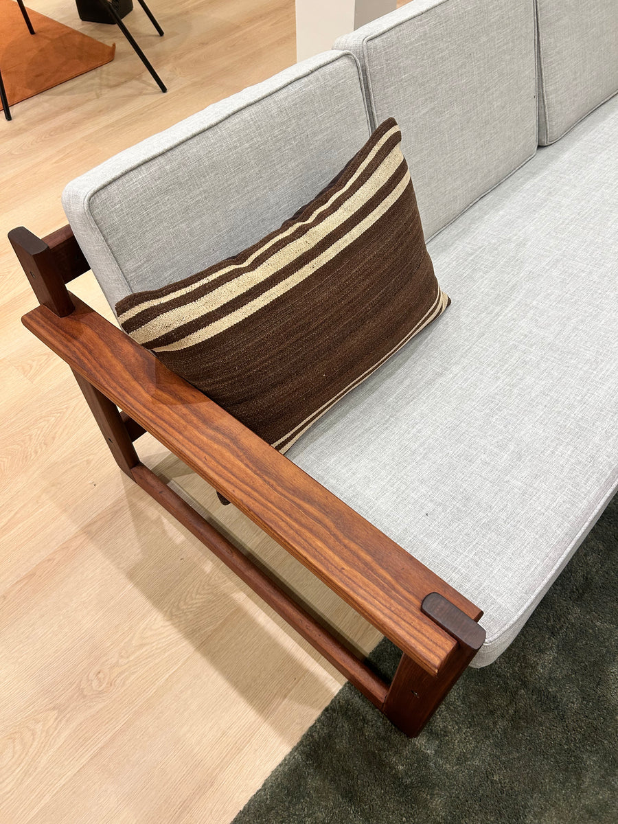 Rio Modern Sling Sofa