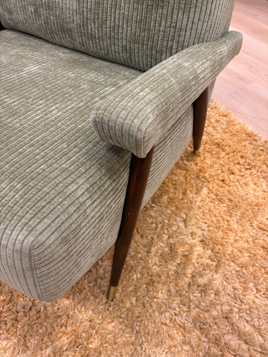 Willow lounge chair