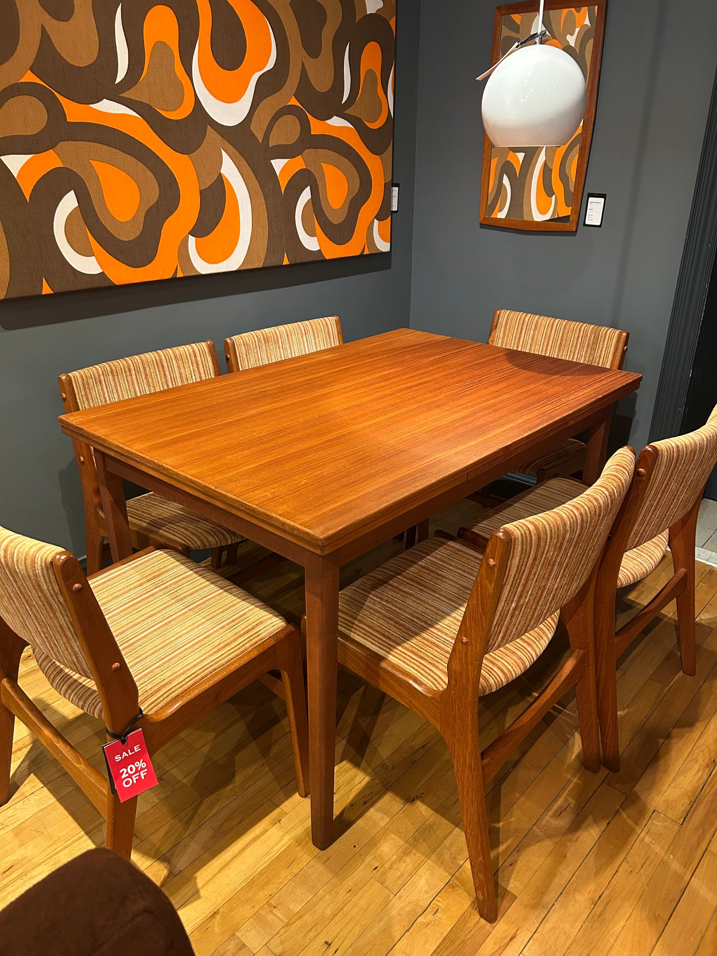 Hørve Extendable Teak Dining Table
