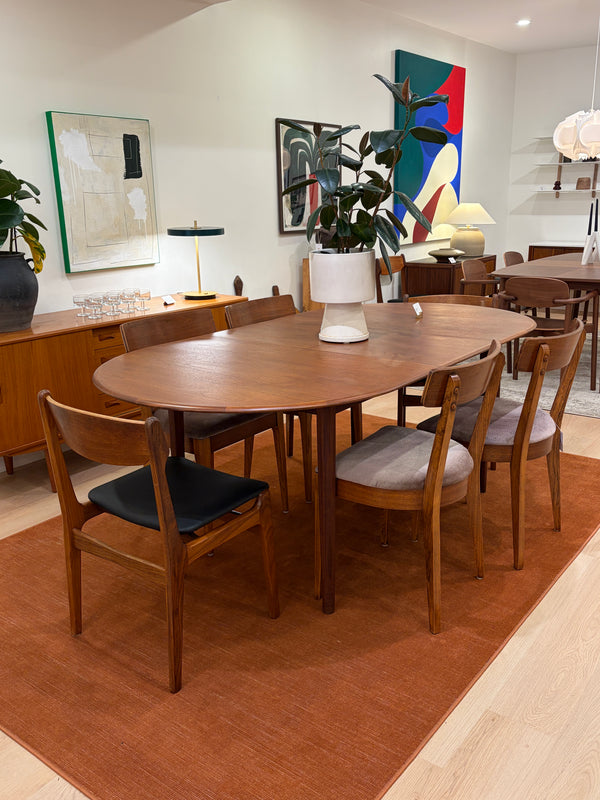 Fyn Oval Teak Dining Table