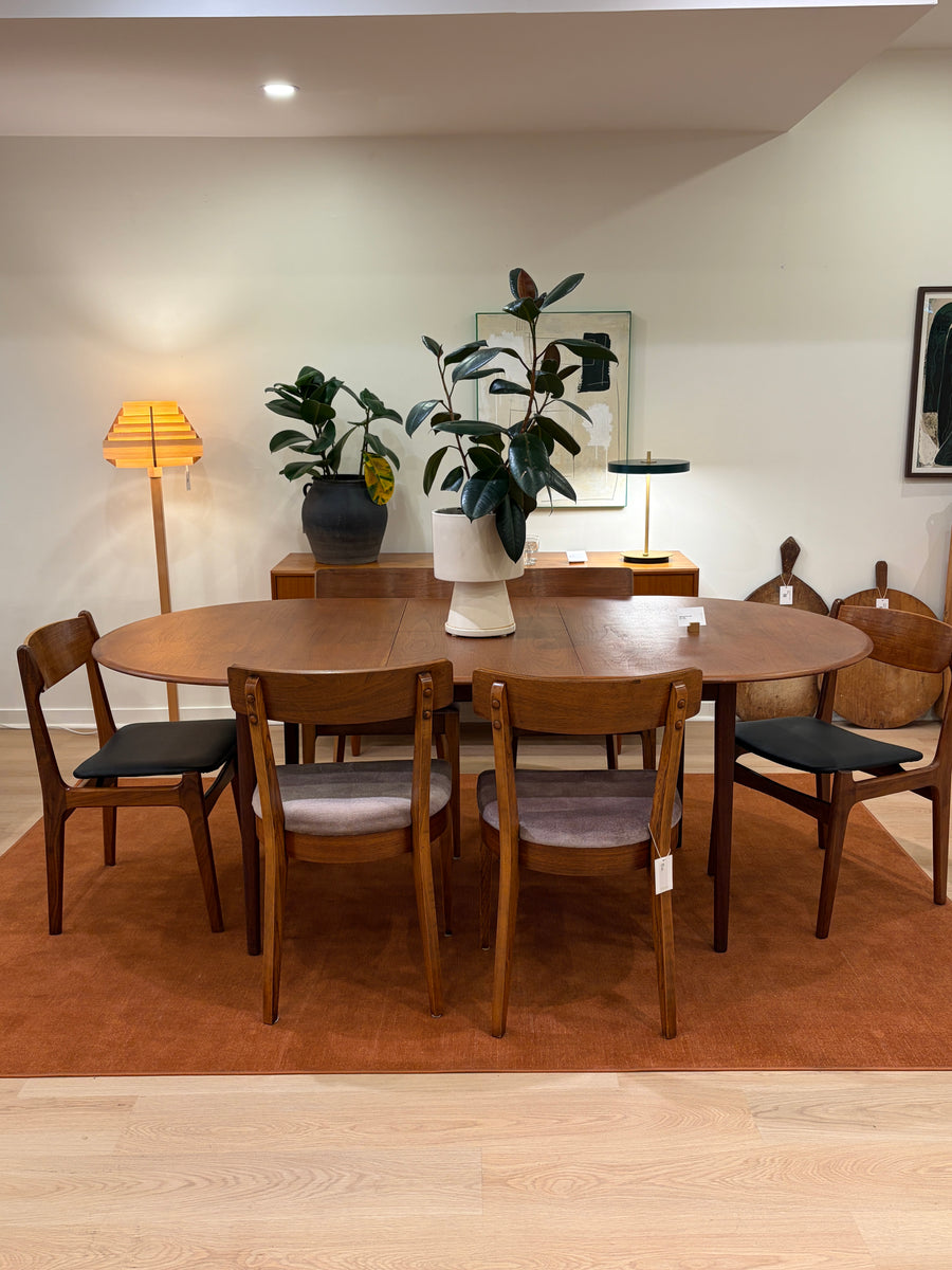 Fyn Oval Teak Dining Table