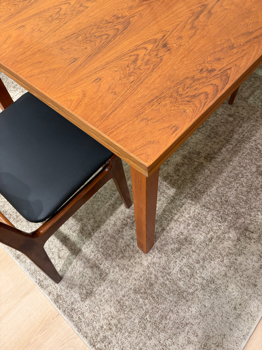 Horsens Teak Dining Table