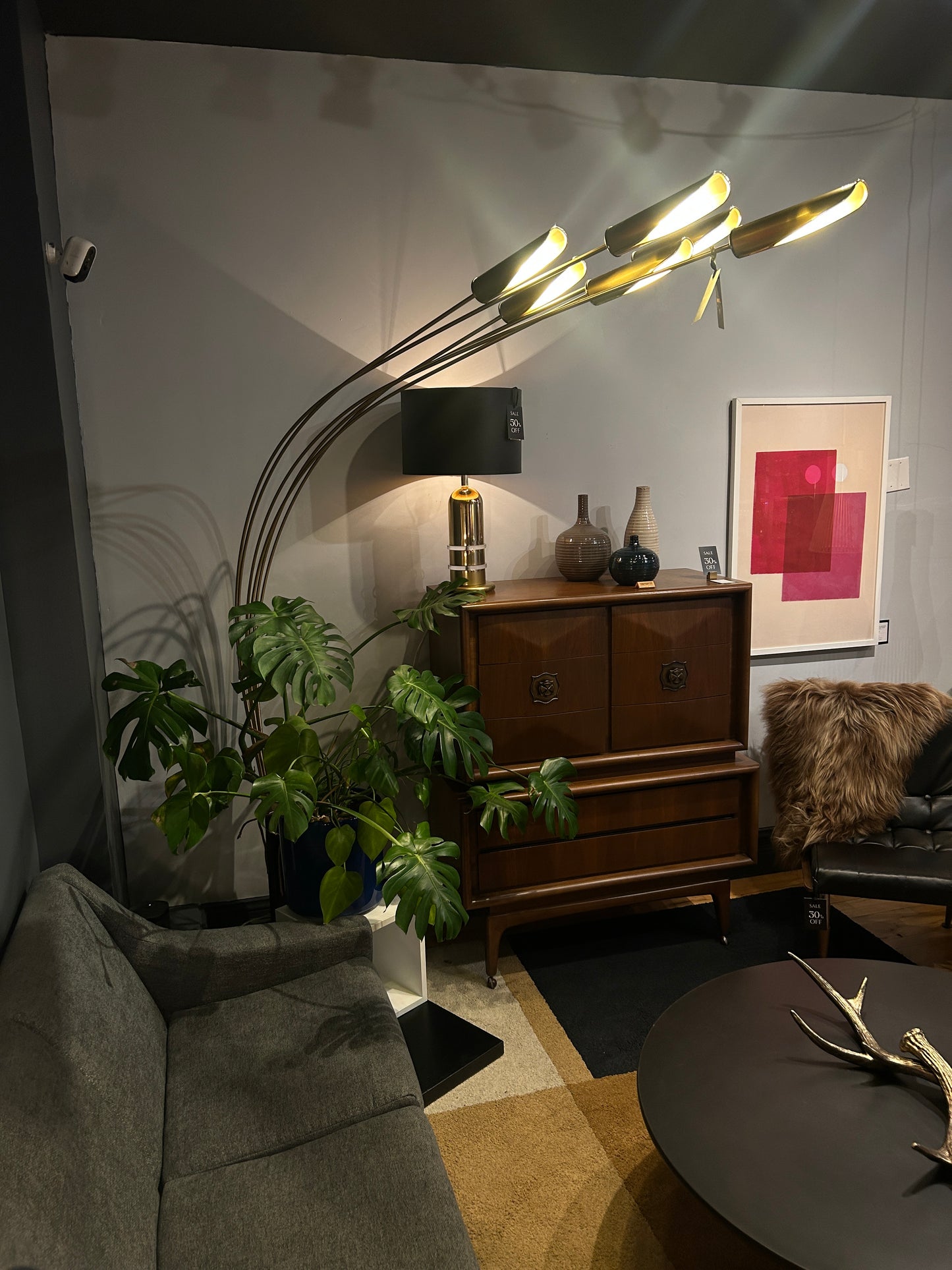 Flutes Arc Floor Lamp