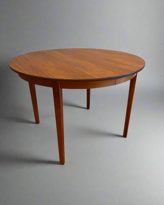 Møbelfabrik Teak Round Dining Table