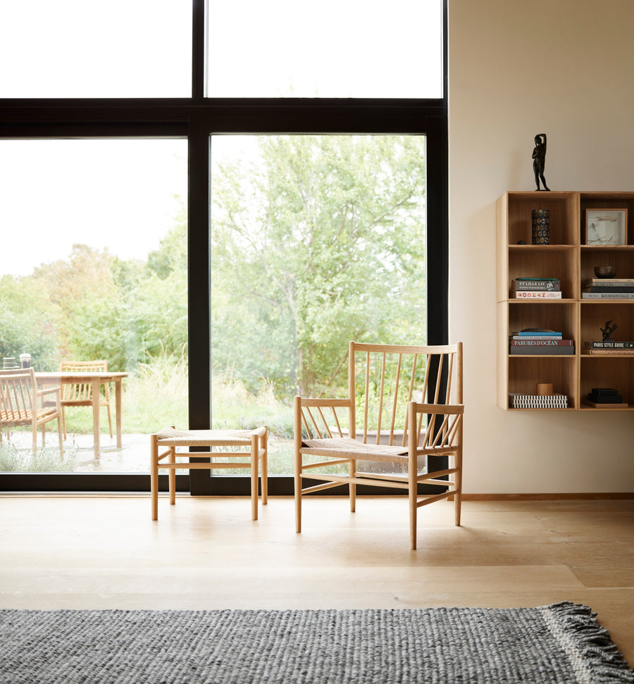 J83S Oak Stool