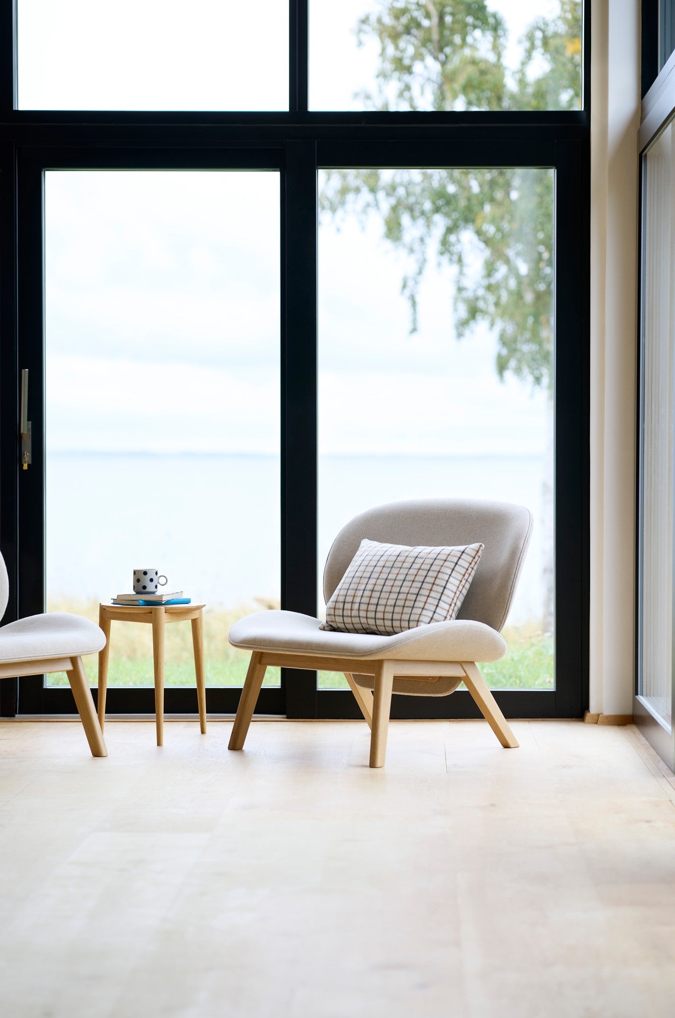 J160A Oak Stool