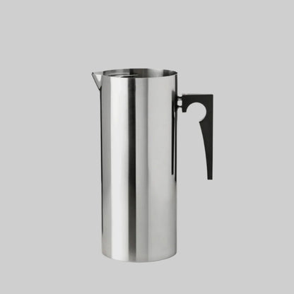 Arne Jacobsen Jug with icelip