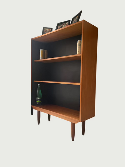 Billund Teak Bookcase