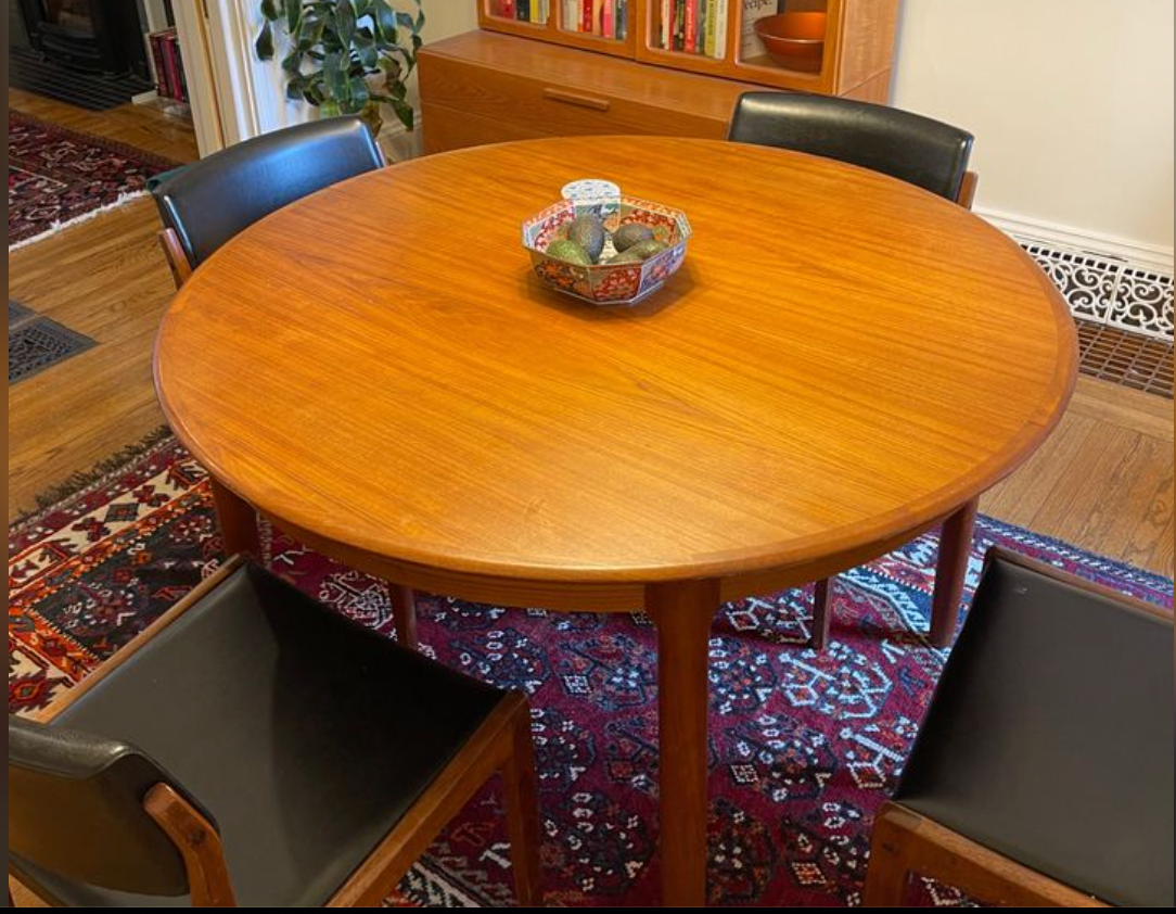 Aarhus Teak Round Dining Table