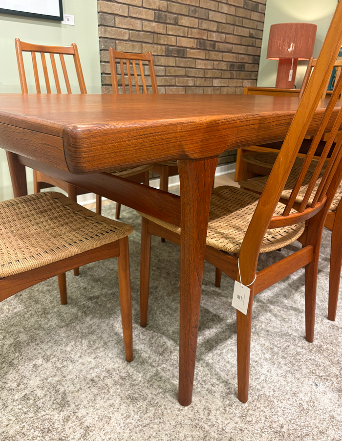 Teak Dining Table by Faarup Mobelfabrik