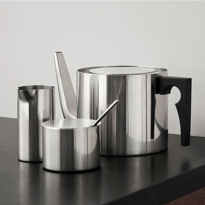Arne Jacobsen Creamer & Sugar